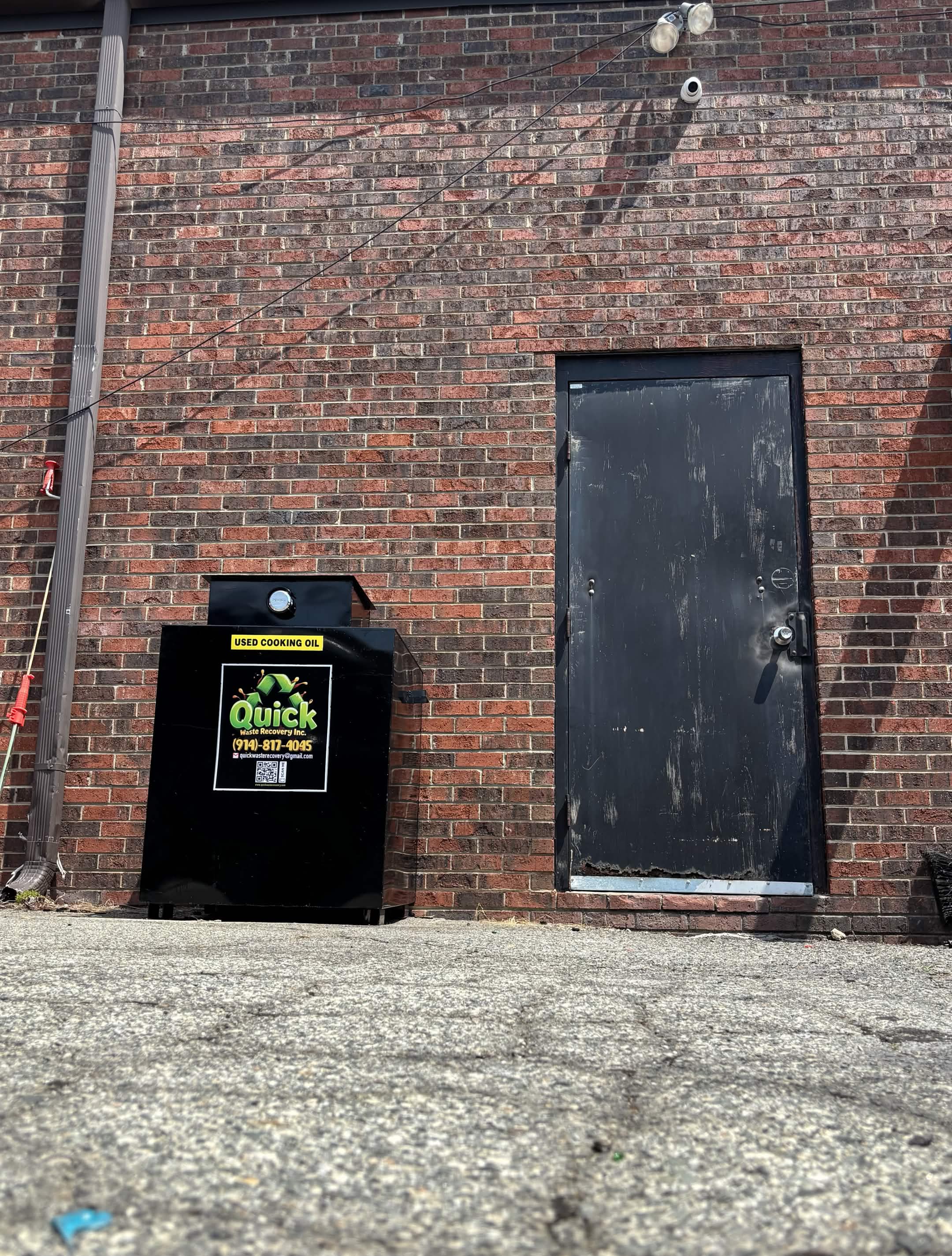 Used cooking oil container pickup